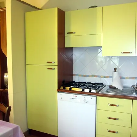 Anwesen Mit Gemeinschaftspool By Interhome 아파트 *