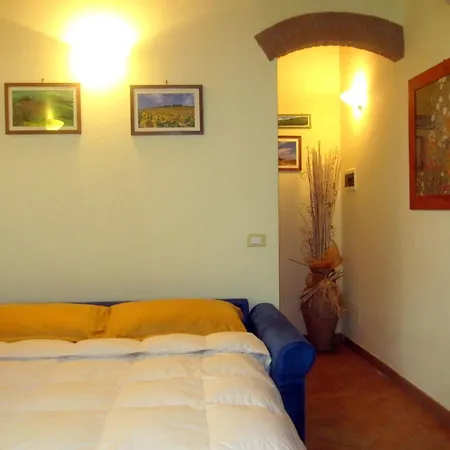 Anwesen Mit Gemeinschaftspool By Interhome Lamporecchio