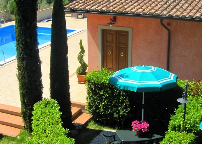 Anwesen Mit Gemeinschaftspool By Interhome 아파트 람포레키오